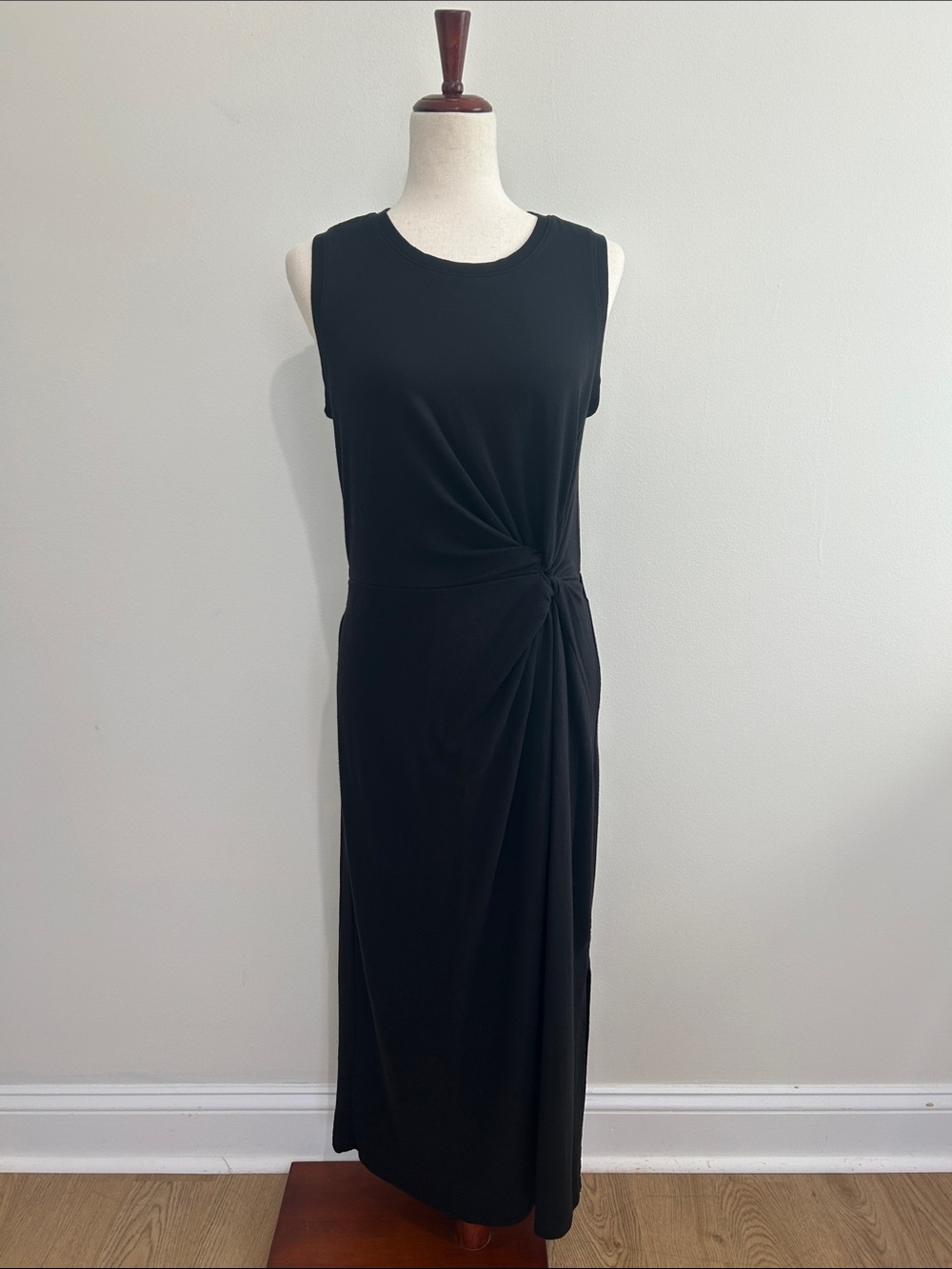 Lou & Grey Black Sleeveless Twist-Waist Maxi Dress Size Medium